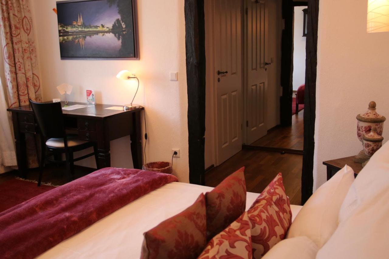 L'Ostello Altstadthotel ريغنسبورغ المظهر الخارجي الصورة